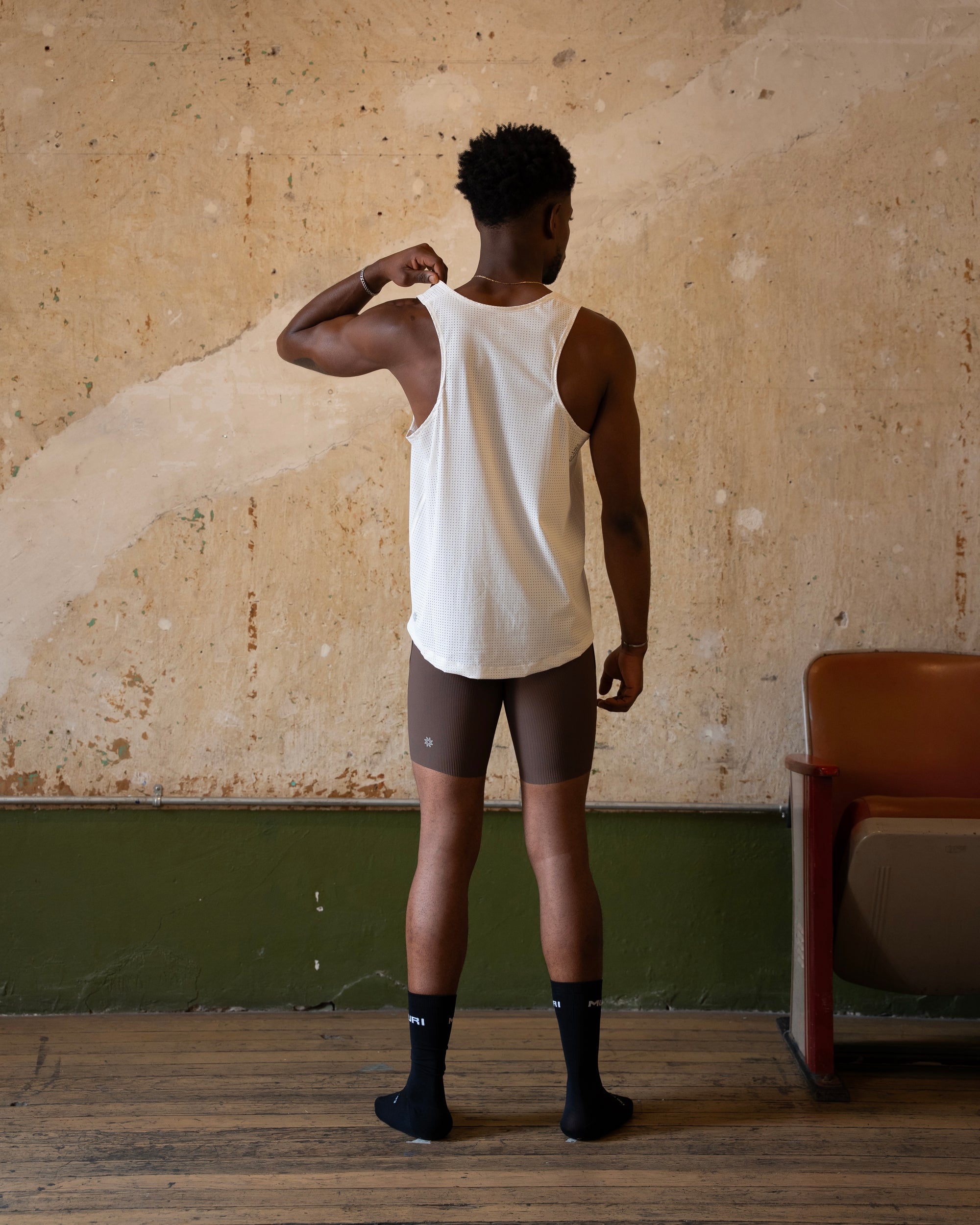 WHITE PERFORMANCE SINGLET