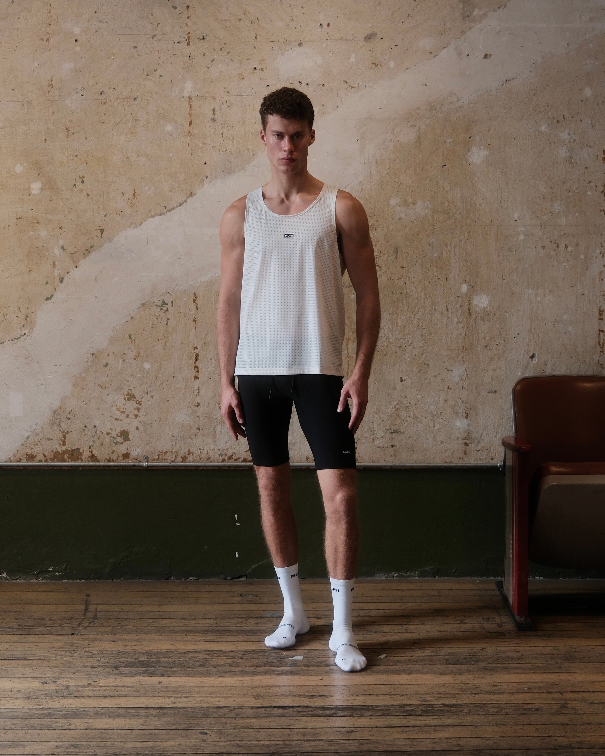 BLACK PERFORMANCE TIGHTS