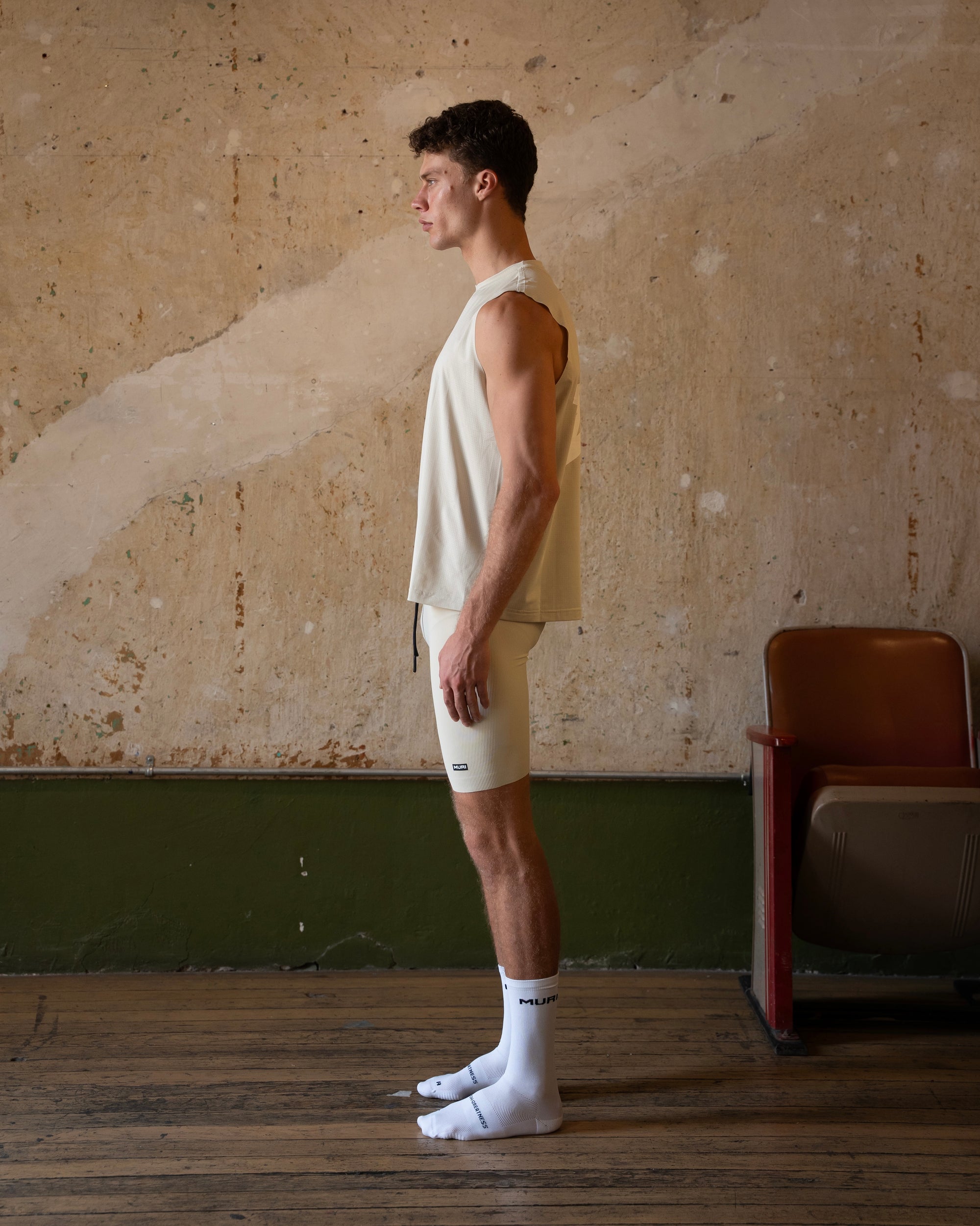 SAND PERFORMANCE VEST